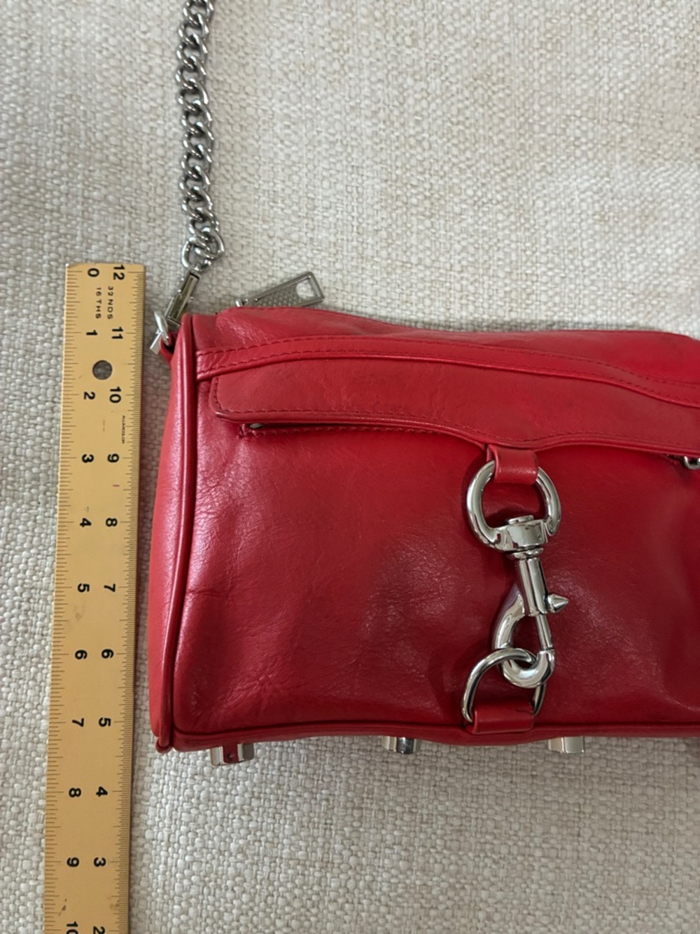 Rebecca
Minkoff EUC Red Leather
Crossbody Bag, w/Solver-Tone
Accents - Picture 12 of 15